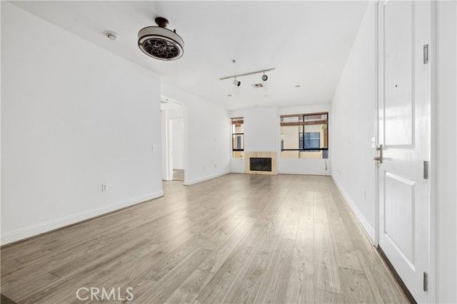 6938 Laurel Canyon Blvd 304, North Hollywood (los Angeles), CA 91605