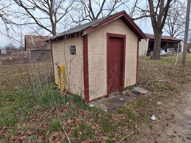 18339 Emmett Kelly Road, Houston, MO 65483