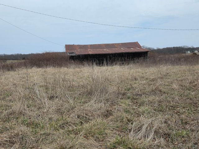 18339 Emmett Kelly Road, Houston, MO 65483