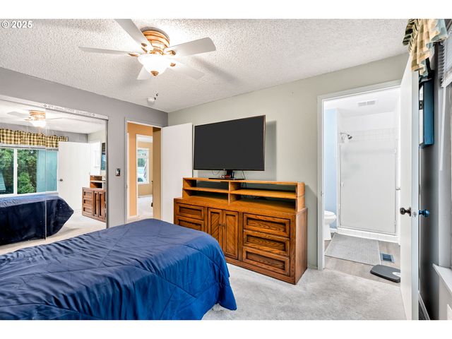 2390 Ne SPRUCE Ave, Gresham, OR 97030