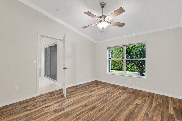 8482 Logia Circle, Boynton Beach, FL 33472