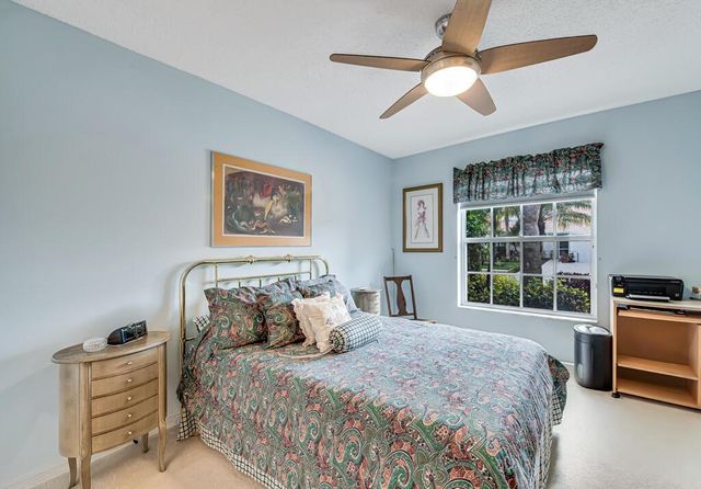 8482 Logia Circle, Boynton Beach, FL 33472