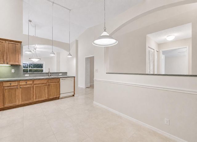 8482 Logia Circle, Boynton Beach, FL 33472