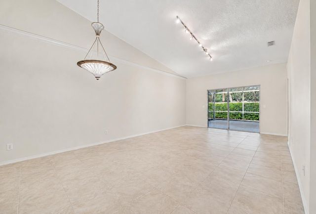 8482 Logia Circle, Boynton Beach, FL 33472