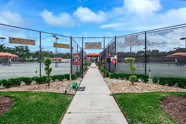 8482 Logia Circle, Boynton Beach, FL 33472