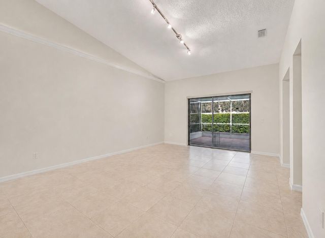 8482 Logia Circle, Boynton Beach, FL 33472