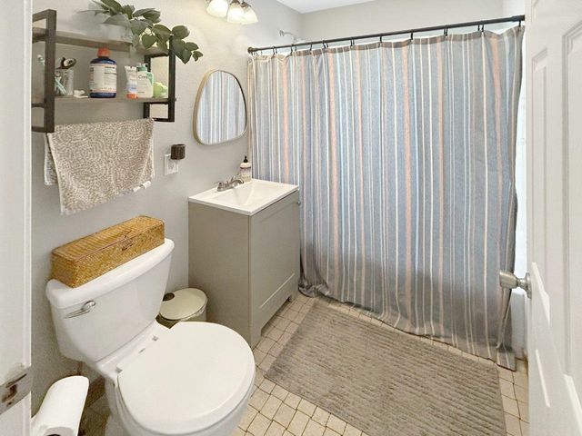 212 18th St. NW, Minot, ND 58703
