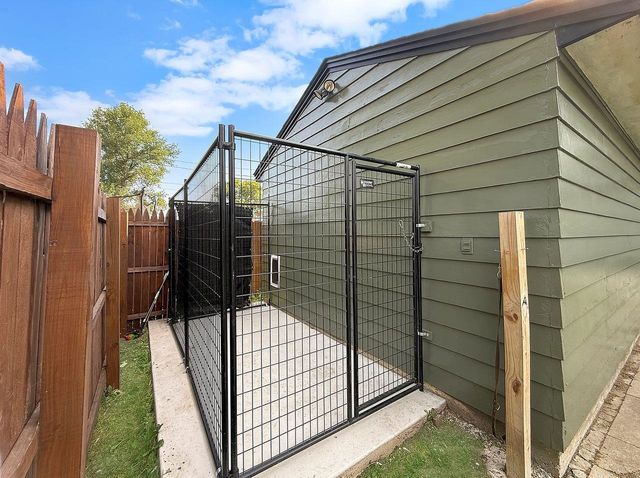 212 18th St. NW, Minot, ND 58703