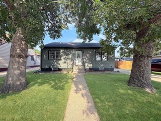 212 18th St. NW, Minot, ND 58703