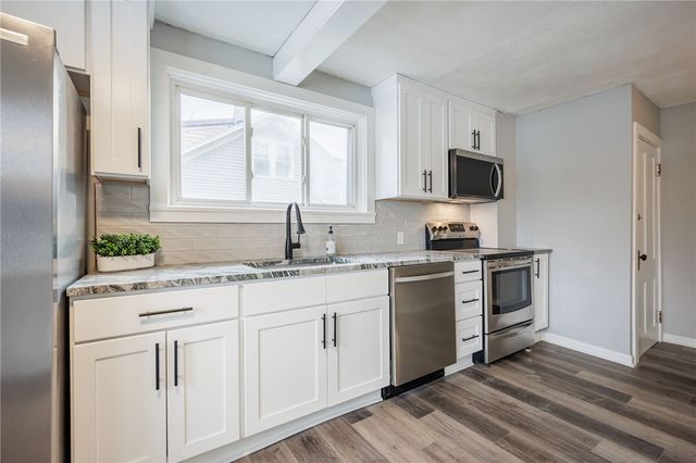 40 Montcalm Drive, Irondequoit, NY 14617