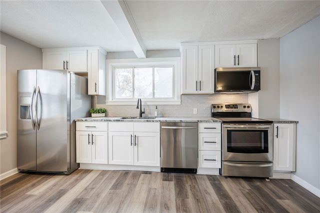 40 Montcalm Drive, Irondequoit, NY 14617