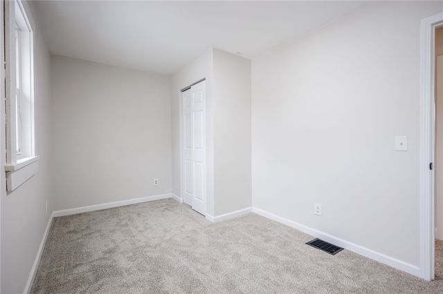 40 Montcalm Drive, Irondequoit, NY 14617