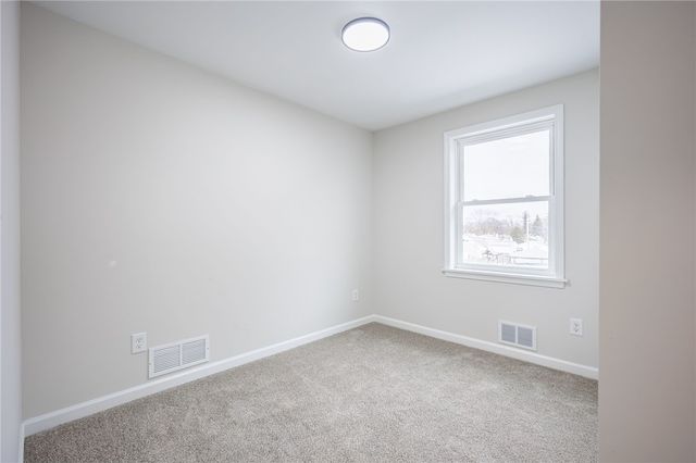 40 Montcalm Drive, Irondequoit, NY 14617