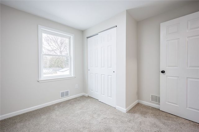 40 Montcalm Drive, Irondequoit, NY 14617