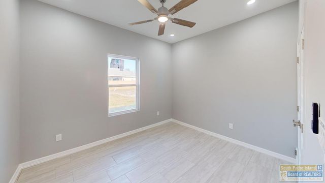 2702 Juan Castillo Ave., Port Isabel, TX 78578