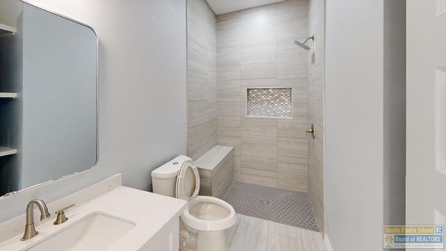 2702 Juan Castillo Ave., Port Isabel, TX 78578