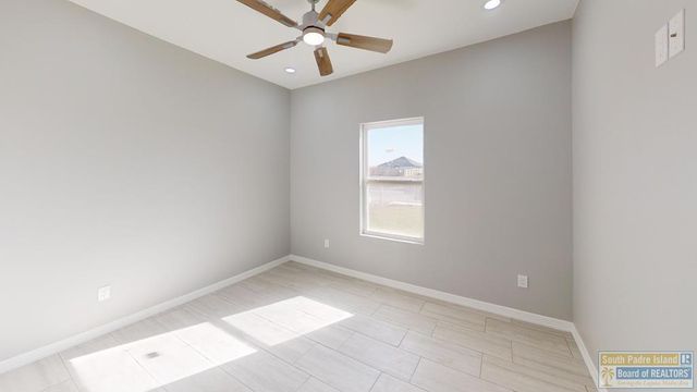 2702 Juan Castillo Ave., Port Isabel, TX 78578