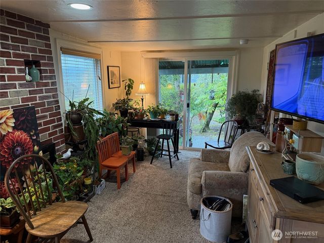 1275 Northlake Way NW, Bremerton, WA 98312