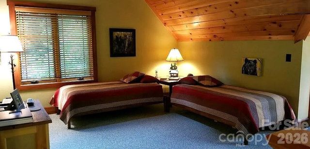 811 Hemlock Drive, Newland, NC 28657