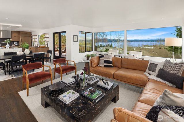 7733 58th Avenue NE, Seattle, WA 98115