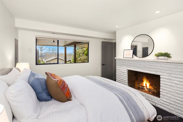 7733 58th Avenue NE, Seattle, WA 98115