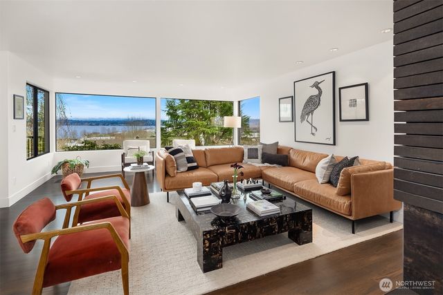 7733 58th Avenue NE, Seattle, WA 98115