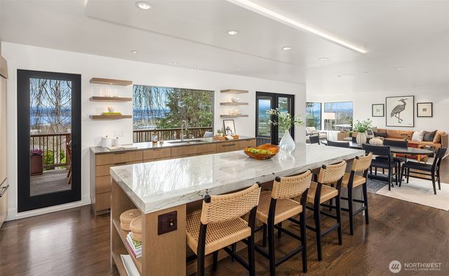 7733 58th Avenue NE, Seattle, WA 98115