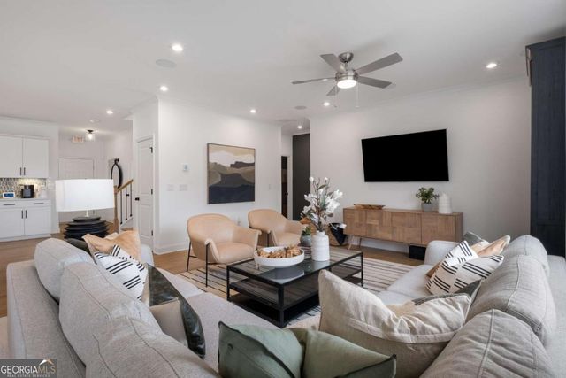 6136 Marigold Way, Atlanta, GA 30349