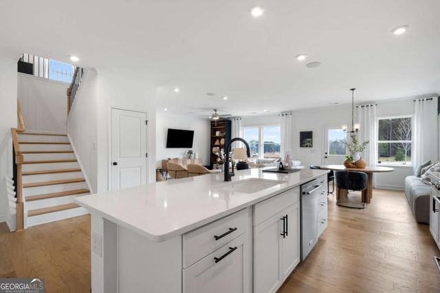 6136 Marigold Way, Atlanta, GA 30349