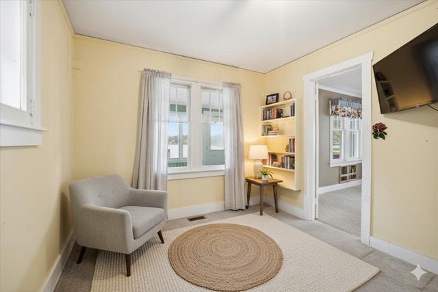 W203S11090 Point Denoon ROAD, Muskego, WI 53150