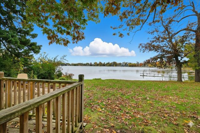 W203S11090 Point Denoon ROAD, Muskego, WI 53150