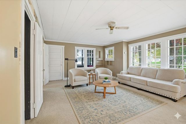 W203S11090 Point Denoon ROAD, Muskego, WI 53150