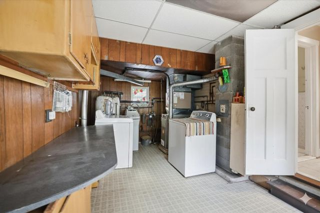 W203S11090 Point Denoon ROAD, Muskego, WI 53150