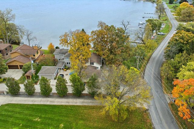 W203S11090 Point Denoon ROAD, Muskego, WI 53150