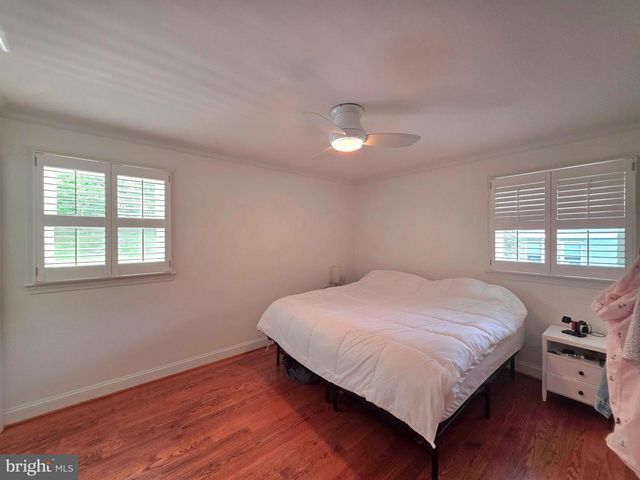 8300 BEECH TREE RD, Bethesda, MD 20817