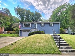 8300 BEECH TREE RD, Bethesda, MD 20817