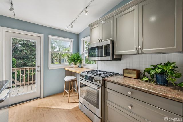 437 Staples Avenue, San Francisco, CA 94112