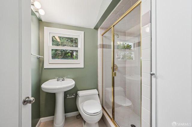 437 Staples Avenue, San Francisco, CA 94112