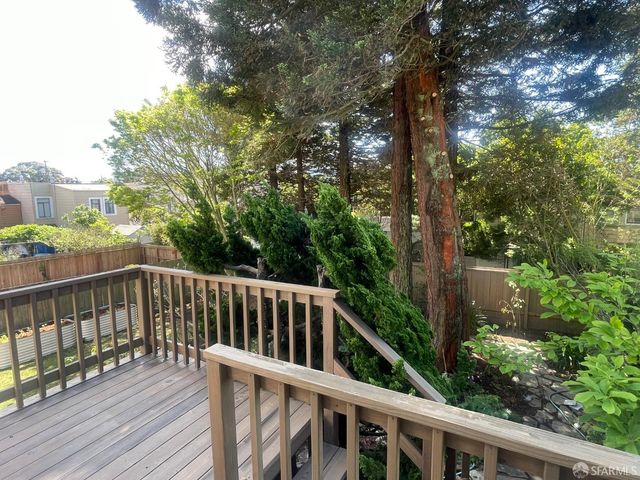 437 Staples Avenue, San Francisco, CA 94112