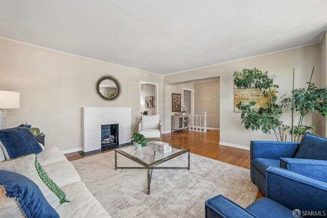 437 Staples Avenue, San Francisco, CA 94112