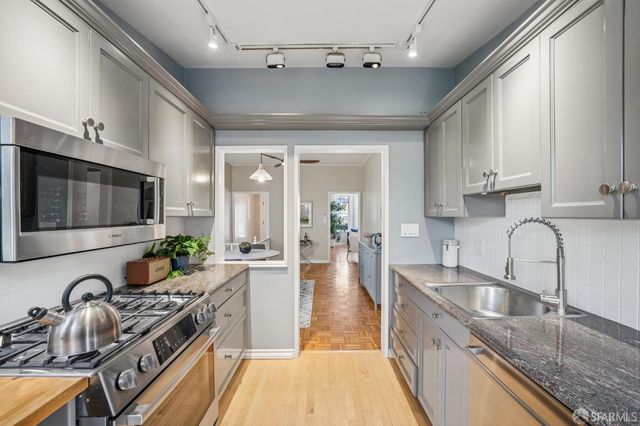 437 Staples Avenue, San Francisco, CA 94112