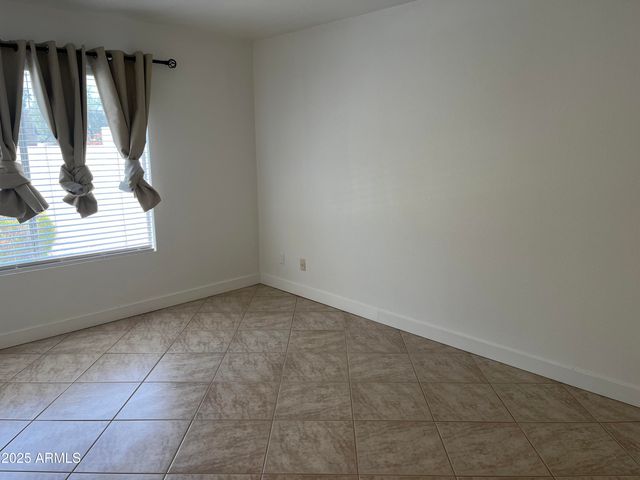 853 E MANOR Drive, Chandler, AZ 85225