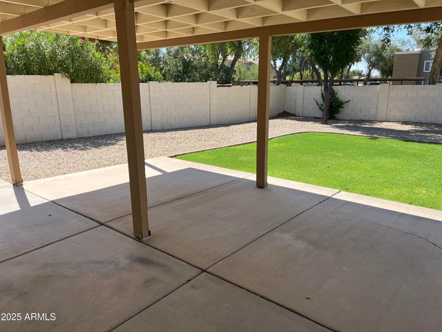 853 E MANOR Drive, Chandler, AZ 85225