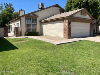 853 E MANOR Drive, Chandler, AZ 85225