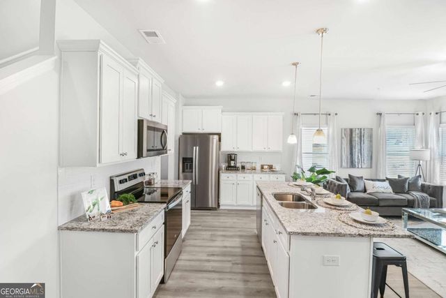 92 Vickers Point Drive, Fairburn, GA 30213