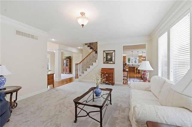 2603 SW Winterbrook Circle SW, Lee's Summit, MO 64081