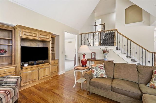2603 SW Winterbrook Circle SW, Lee's Summit, MO 64081