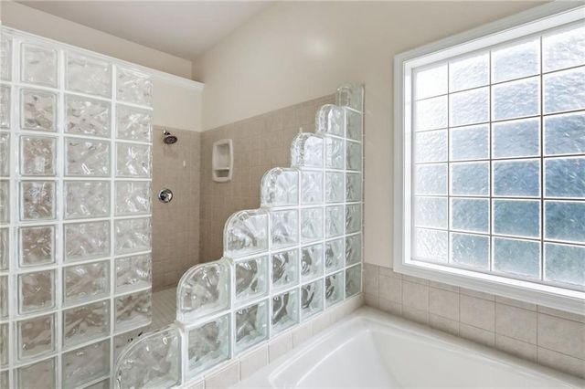 2603 SW Winterbrook Circle SW, Lee's Summit, MO 64081