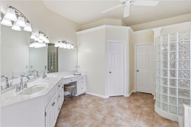 2603 SW Winterbrook Circle SW, Lee's Summit, MO 64081
