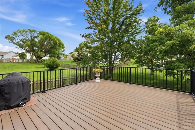 2603 SW Winterbrook Circle SW, Lee's Summit, MO 64081